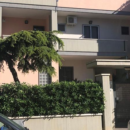 מונופולי B&B Smile מראה חיצוני תמונה